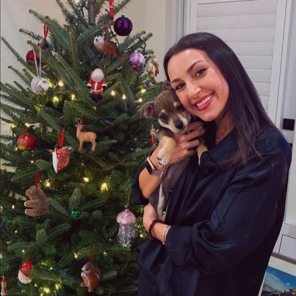 Meet your Posher, Lily - Picture 2 of 3